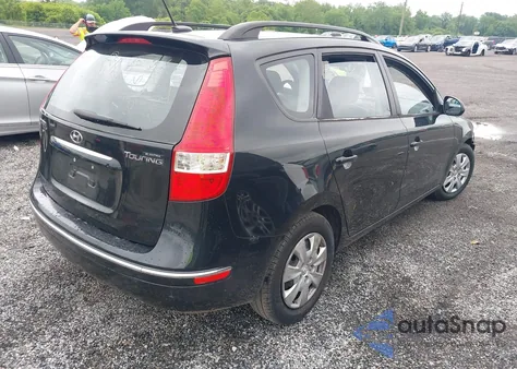 2010 Hyundai Elantra Touring Gls z USA, uszkodzony, nr VIN KMHDC8AE1AU063843